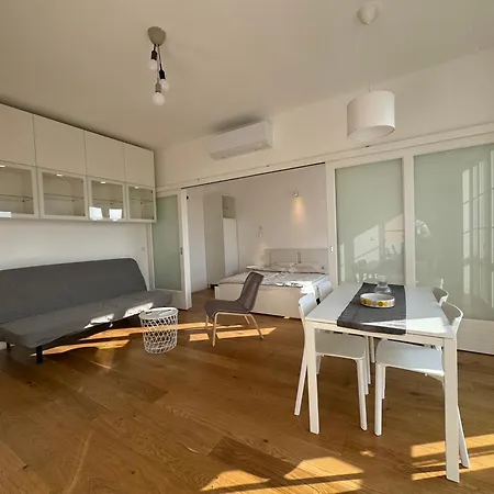 Brightlyapartment * Budapeste